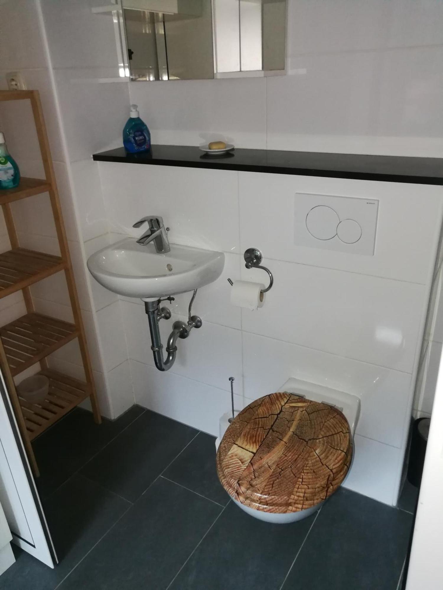 Wohlfuehloase - Zimmer, Appartment - Im Herzen Starnbergs Δωμάτιο φωτογραφία